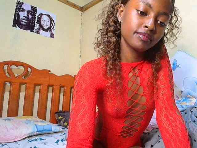 Model: Lustyxo