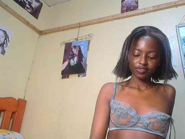 Model: Lustyxo