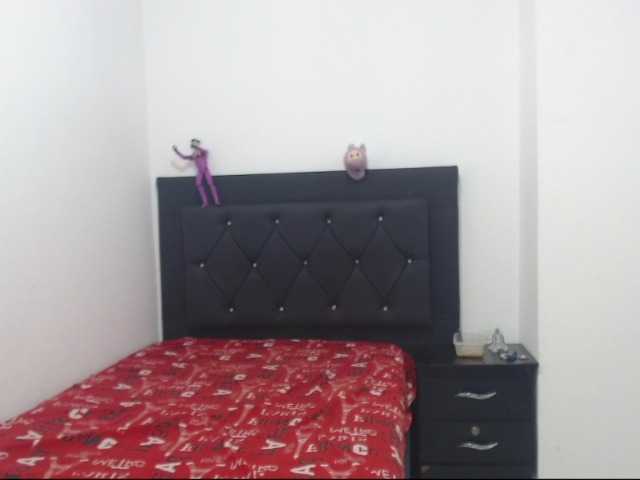 stefaniadolll live cam preview