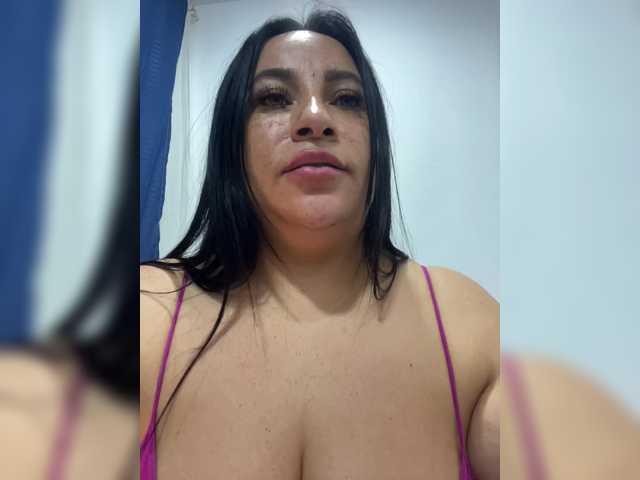 Miia-jazmin live cam on BongaCams