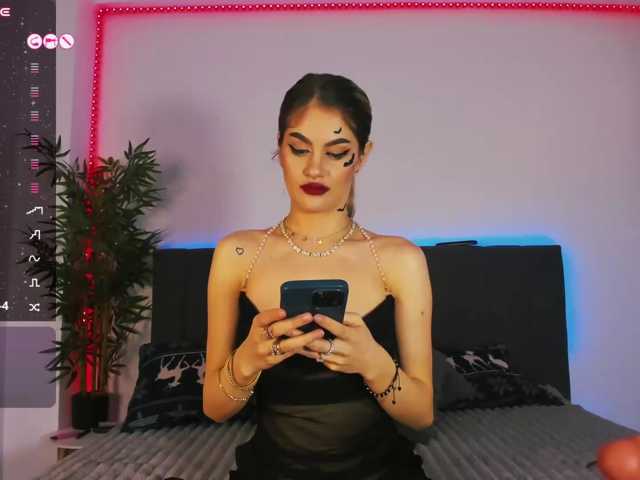 Zarared1 live cam on BongaCams