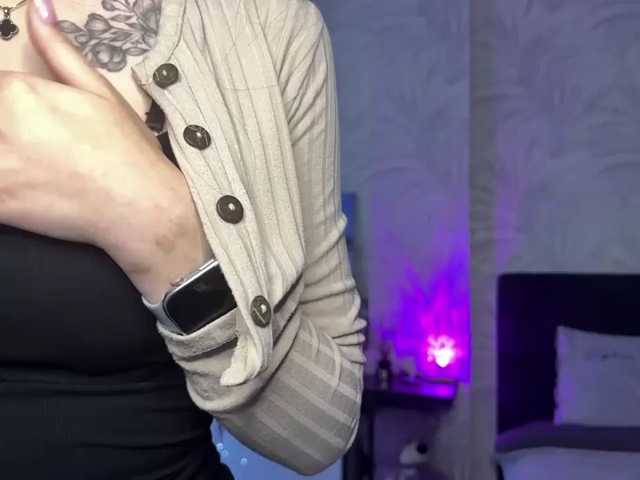 ElaneTadman live cam on BongaCams