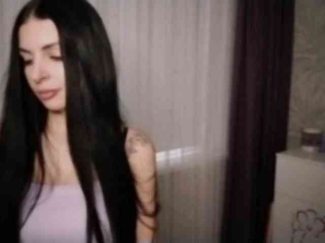 ElaneTadman webcam