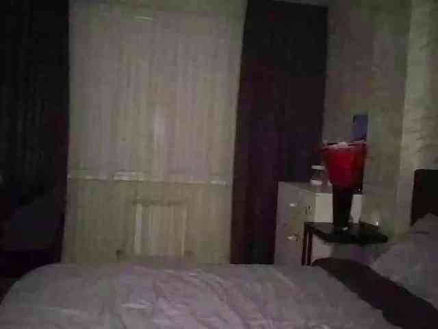 ElaneTadman webcam