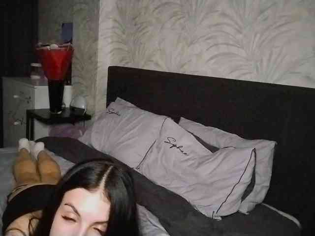 ElaneTadman webcam