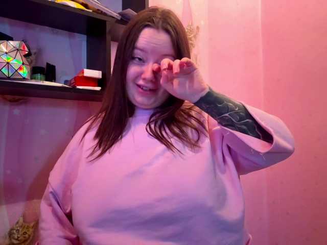EstherChaleun live cam on BongaCams