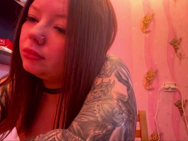 EstherChaleun live cam on BongaCams