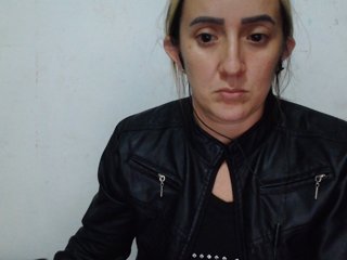 danielasquirt Porn Show