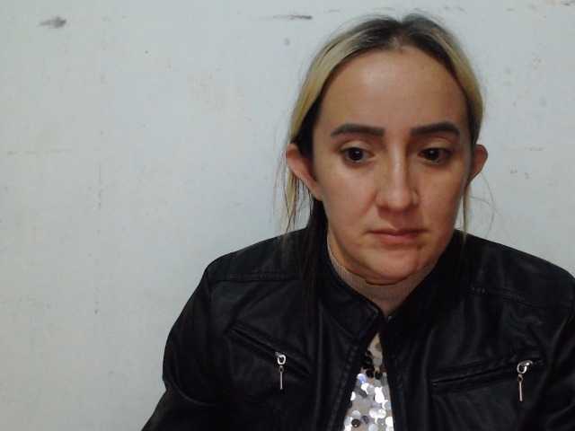 danielasquirt live cam on BongaCams