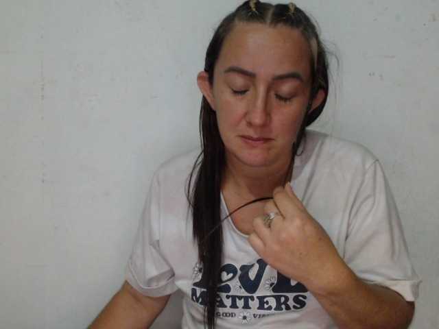 danielasquirt live cam on BongaCams