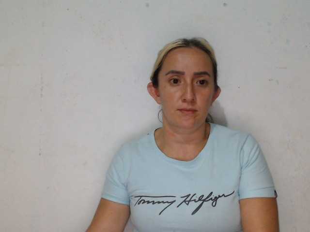 danielasquirt live cam on BongaCams
