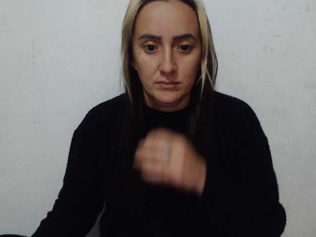 danielasquirt live cam on BongaCams