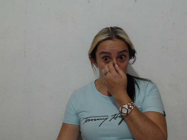 danielasquirt live cam on BongaCams