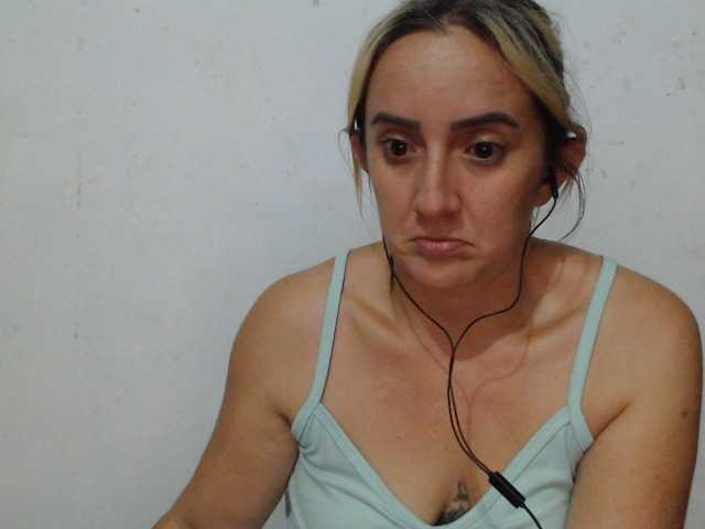 danielasquirt live cam on BongaCams