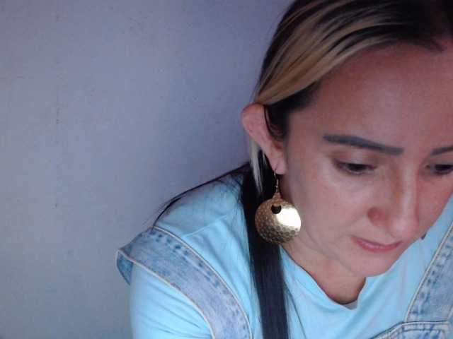 danielasquirt live cam on BongaCams