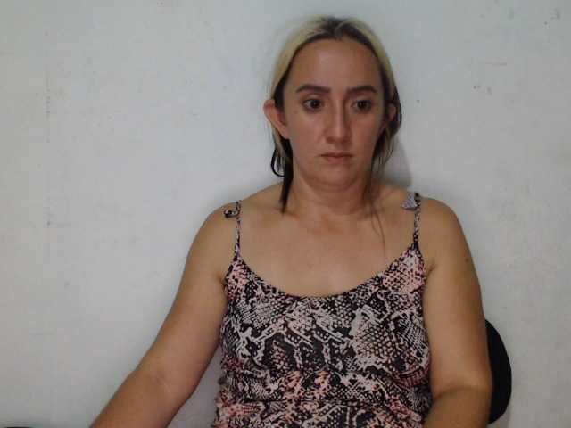 danielasquirt live cam on BongaCams