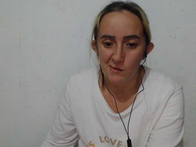 danielasquirt live cam on BongaCams