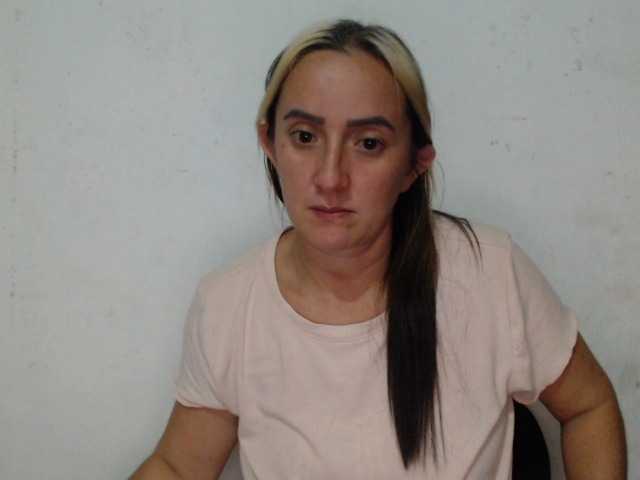 danielasquirt live cam on BongaCams