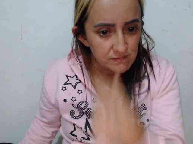 danielasquirt webcam
