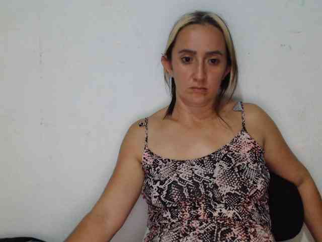 danielasquirt webcam