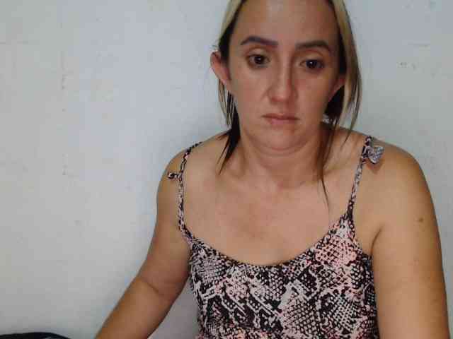 danielasquirt webcam