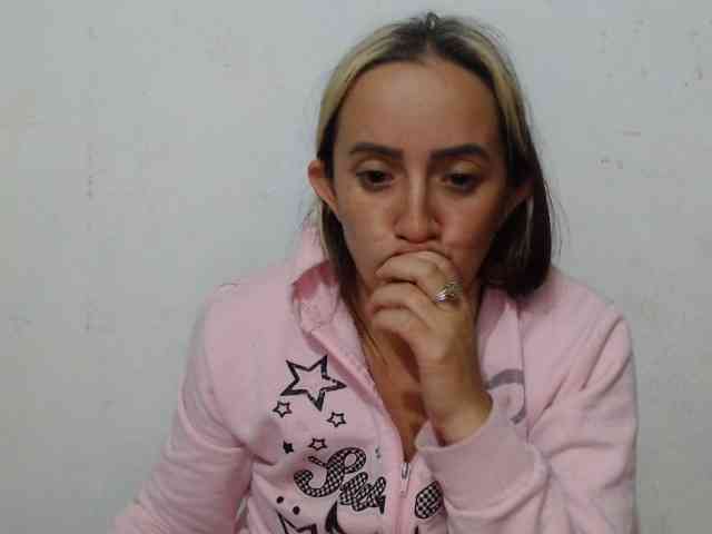 danielasquirt webcam
