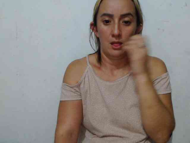 danielasquirt webcam