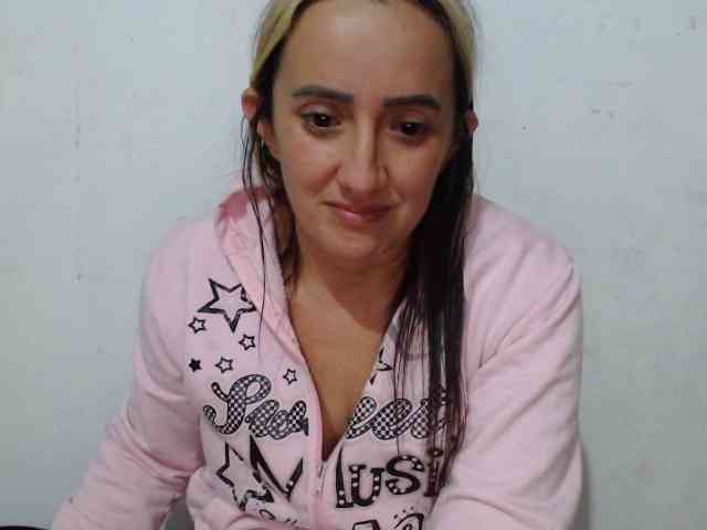 danielasquirt webcam