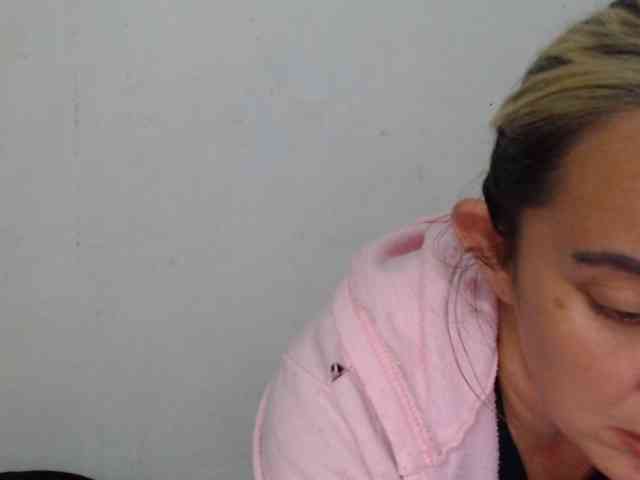 danielasquirt webcam