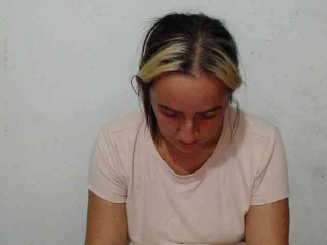 danielasquirt webcam