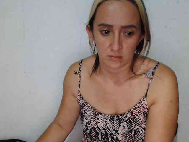 danielasquirt webcam