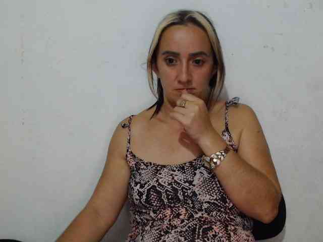 danielasquirt webcam