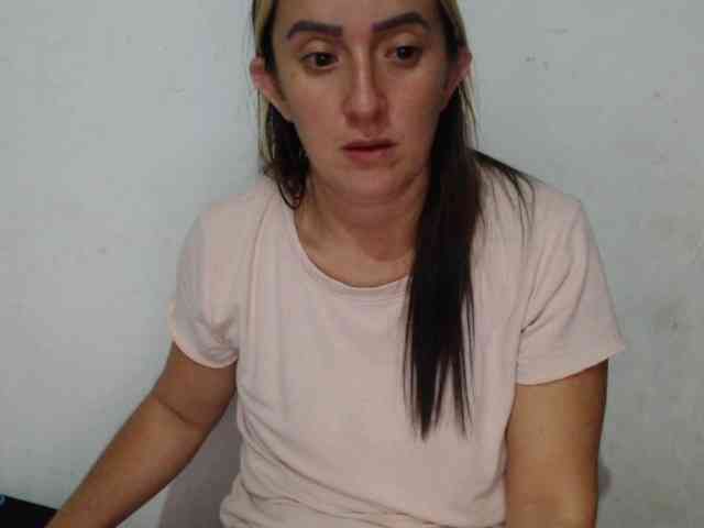 danielasquirt webcam