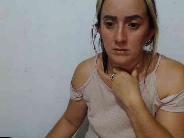 danielasquirt webcam