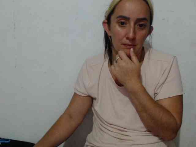 danielasquirt webcam