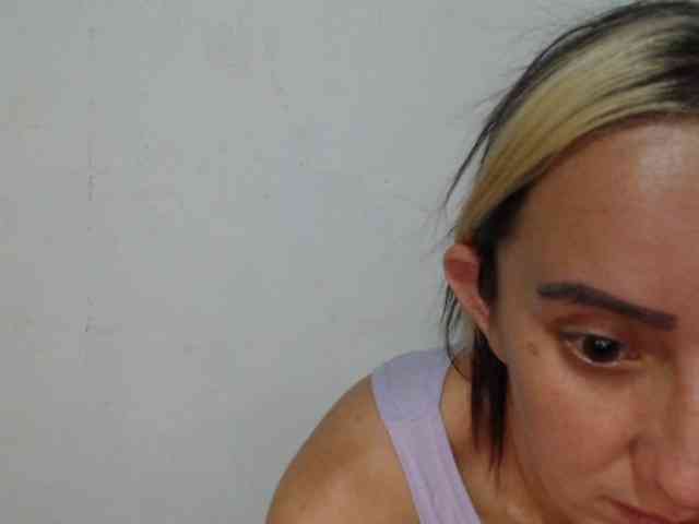 danielasquirt webcam