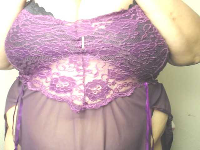 HeyMilani live cam on BongaCams