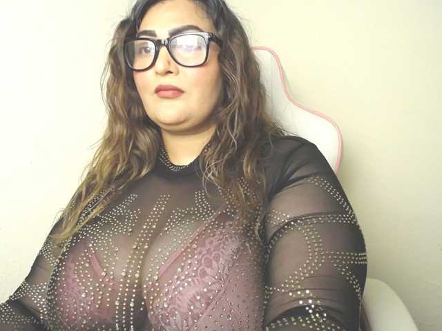 HeyMilani, en directo ahora en BongaCams