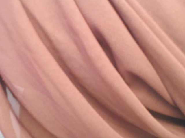 HeyMilani live cam on BongaCams