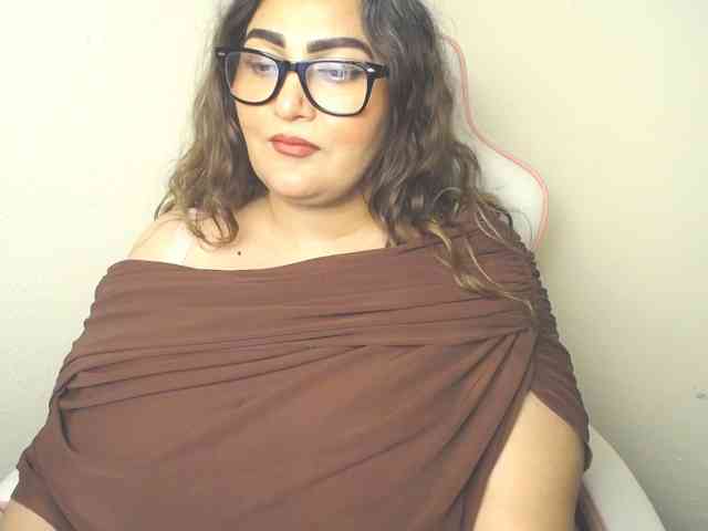 HeyMilani webcam