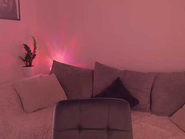 MiaMuuurr live cam on BongaCams