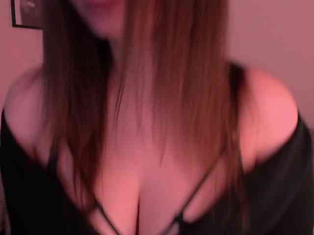MiaMuuurr webcam