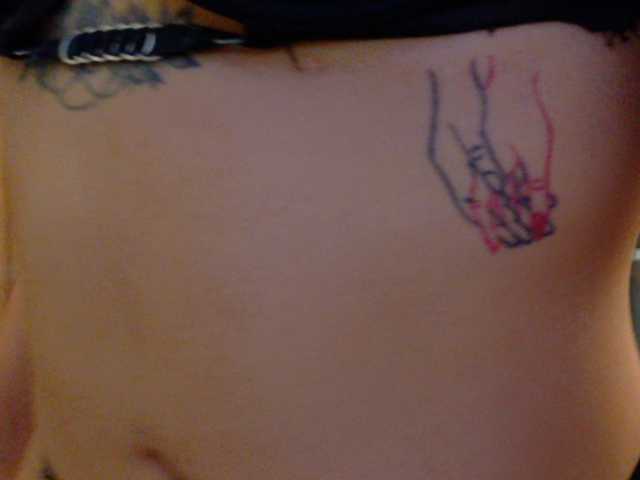 LucyBlair live cam preview