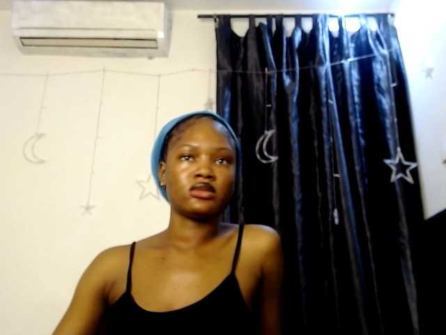 maya- live cam on BongaCams