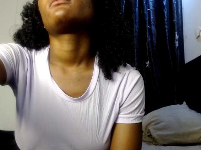 maya- live cam on BongaCams