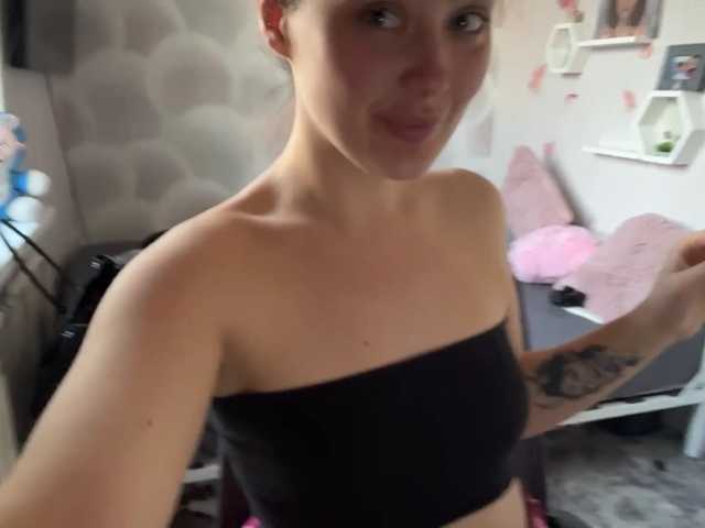 EvaxBlushx live cam on BongaCams