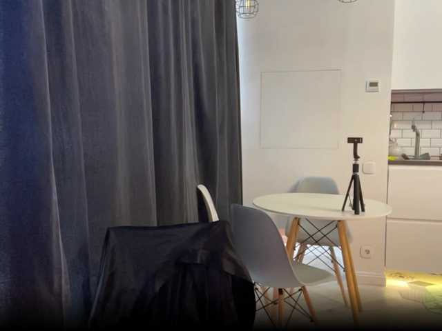 EvaxBlushx live cam