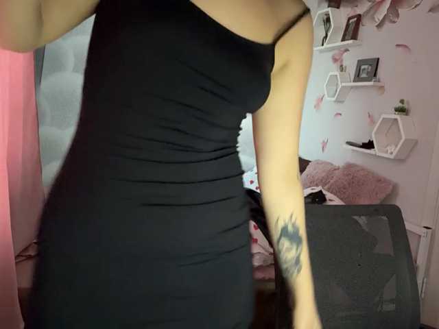 EvaxBlushx live cam on BongaCams