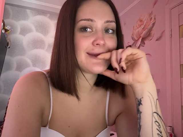 EvaxBlushx live cam on BongaCams