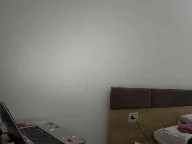 EvaxBlushx webcam